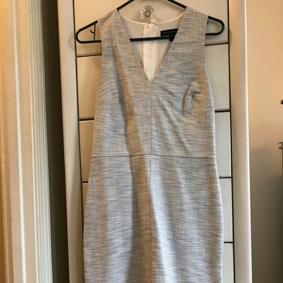 Banana republic gray and white work dress. - Picture 2 of 3